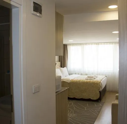 Apartahotel Stay Suites 5*