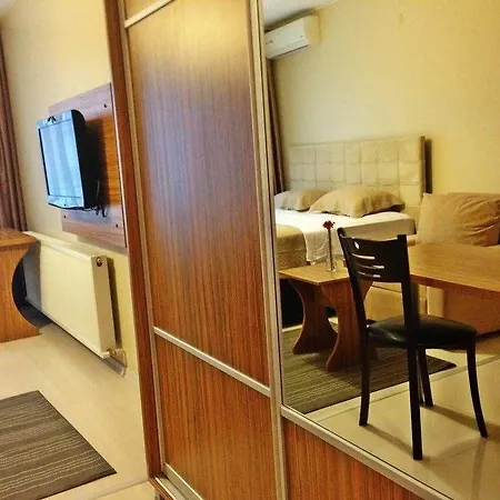 Stay Suites Apartahotel 5*