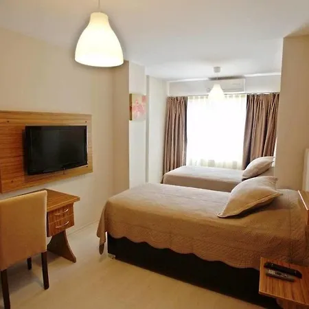 Stay Suites Apartahotel 5*