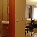 Stay Suites Apart Otel